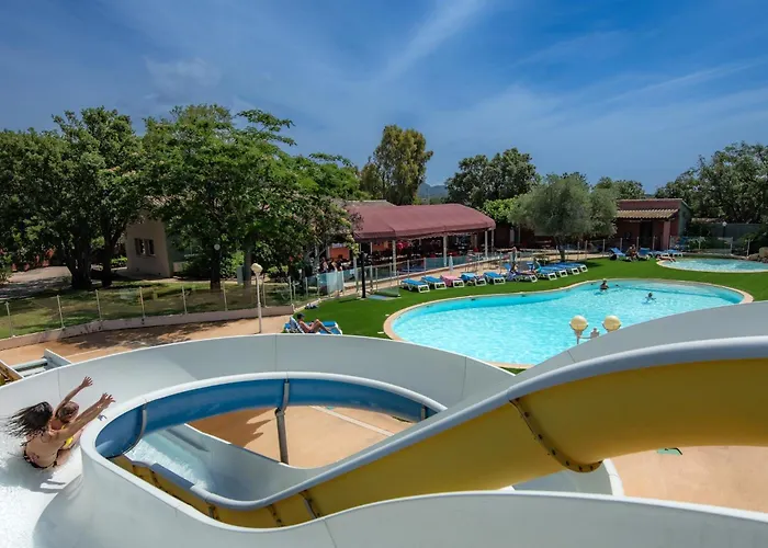 Acqua E Sole Camping 4*